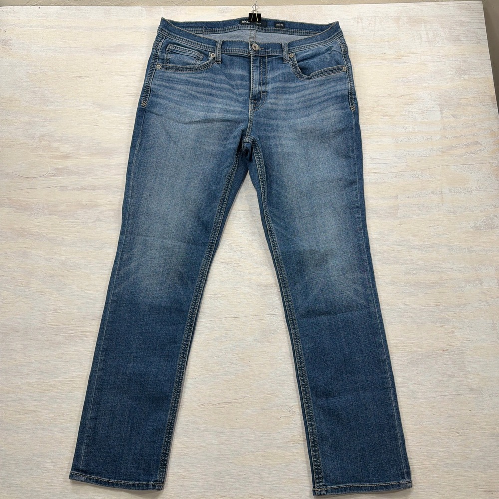 BKE Jeans Nolan 36x32 Straight Leg Embroidered Pockets Blue Mens